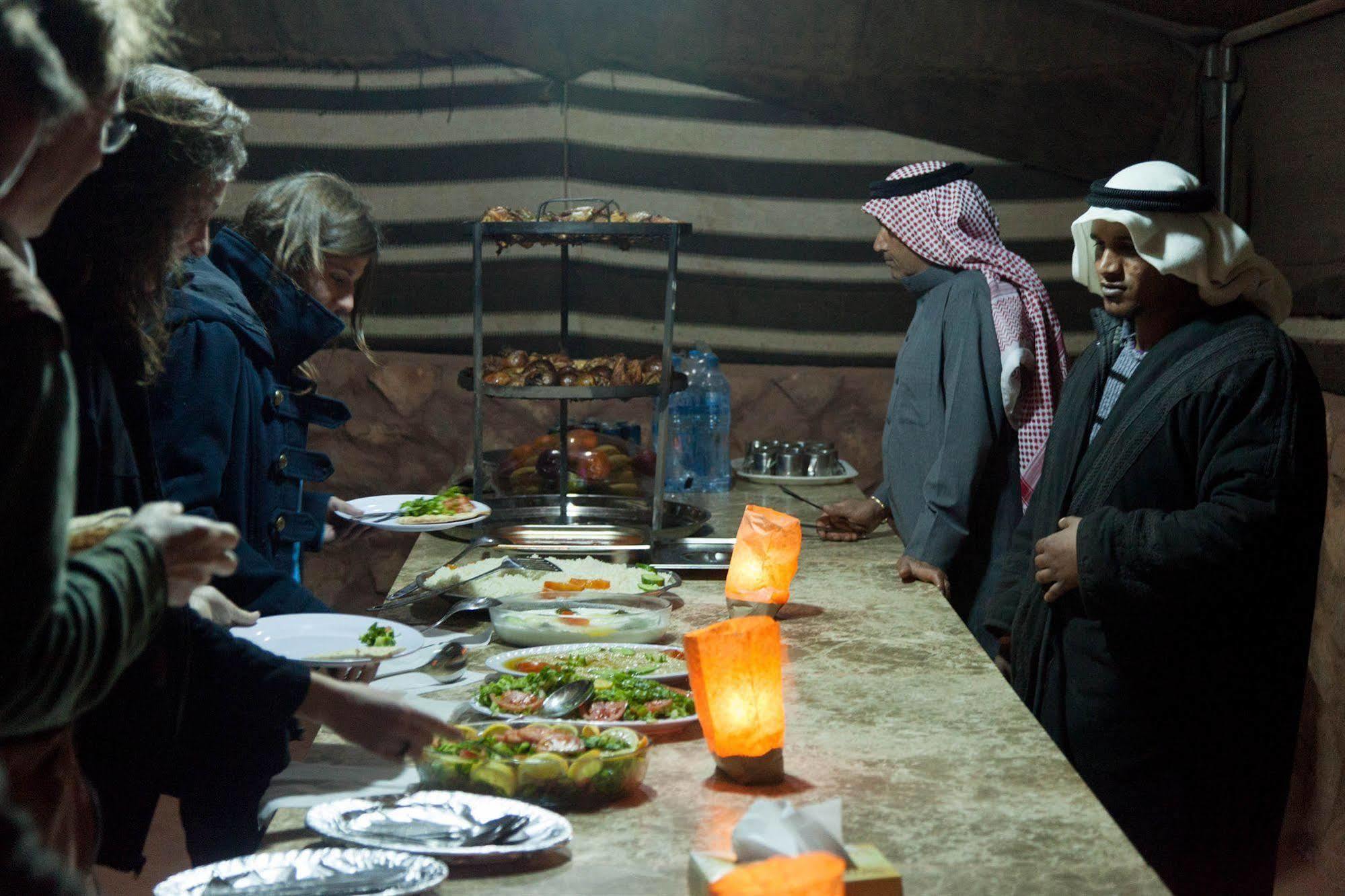 Wadi Rum Caravan Camp Buitenkant foto